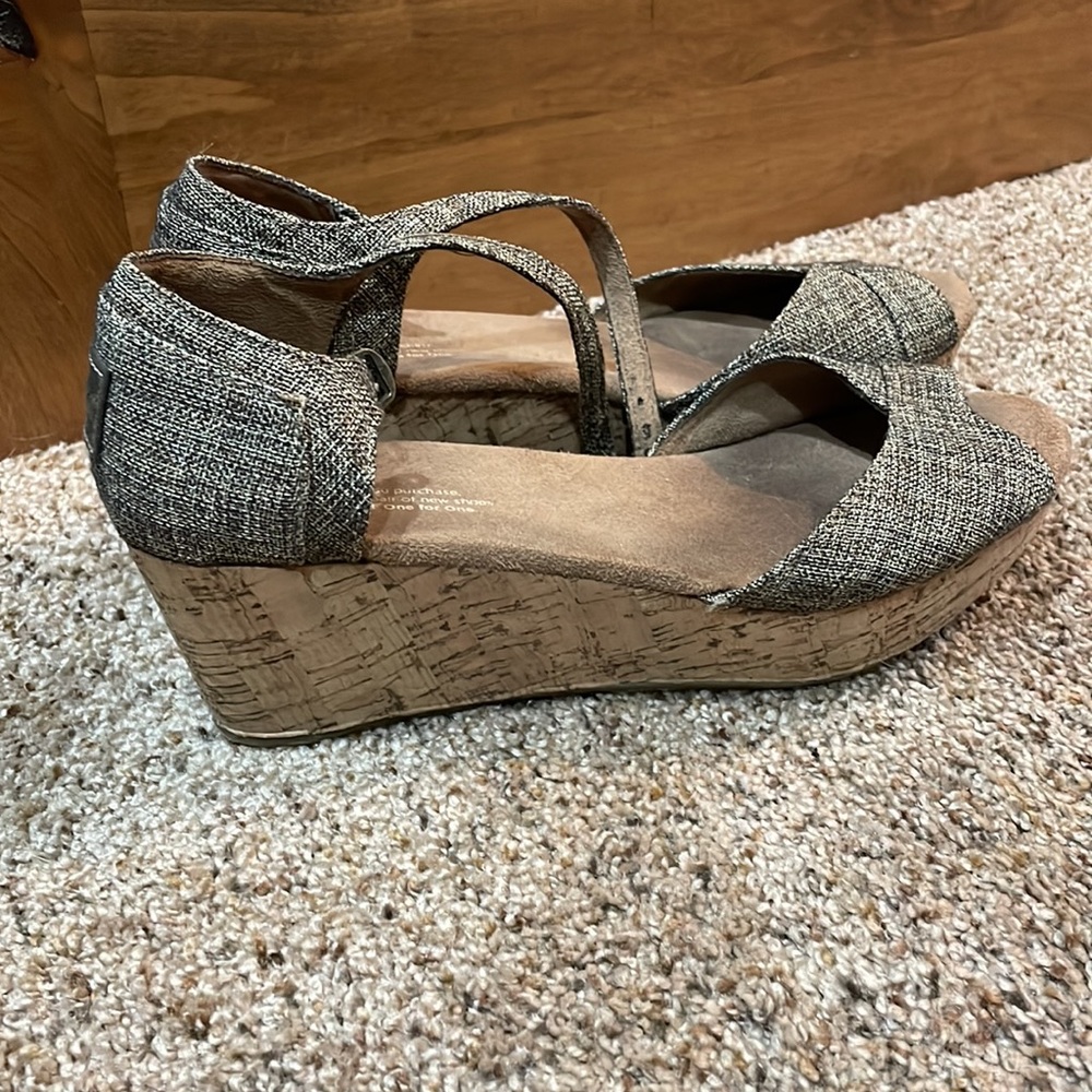 Tim’s Sandals - Picture 3 of 3